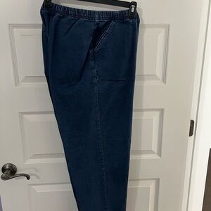 Chic Women's Dark Blue Straight Leg Jeans